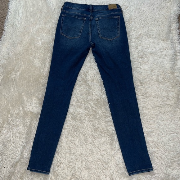 Ripped Hi Rise Dream Jean - Picture 2 of 4